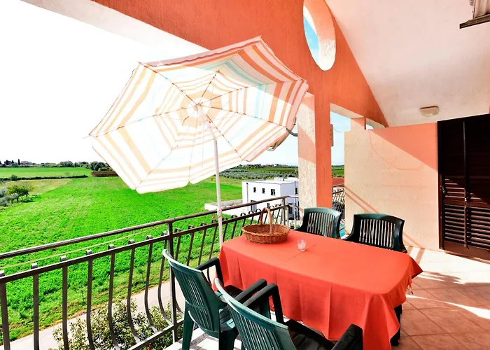 Novigrad 6951a Apartment