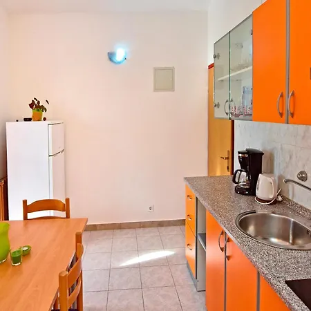 Novigrad 6951a